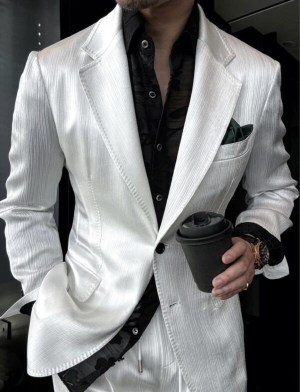 Single row flat barge collar glazed satin vinegar suit