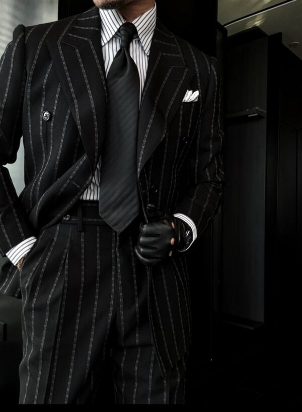 Double-row gun barge collar breakpoint white strip suit set